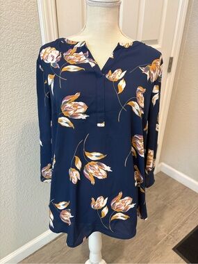Daniel Rainn Navy Floral Split-Neck Blouse
